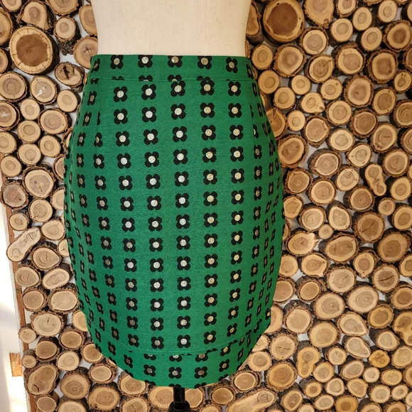 Anthropologie HD in Paris Garden Glimmer Christmas Green Tiered Flower Skirt - Picture 9 of 12